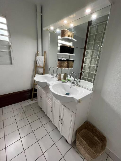 Appartement F4 Petit Bourg Luaran gambar